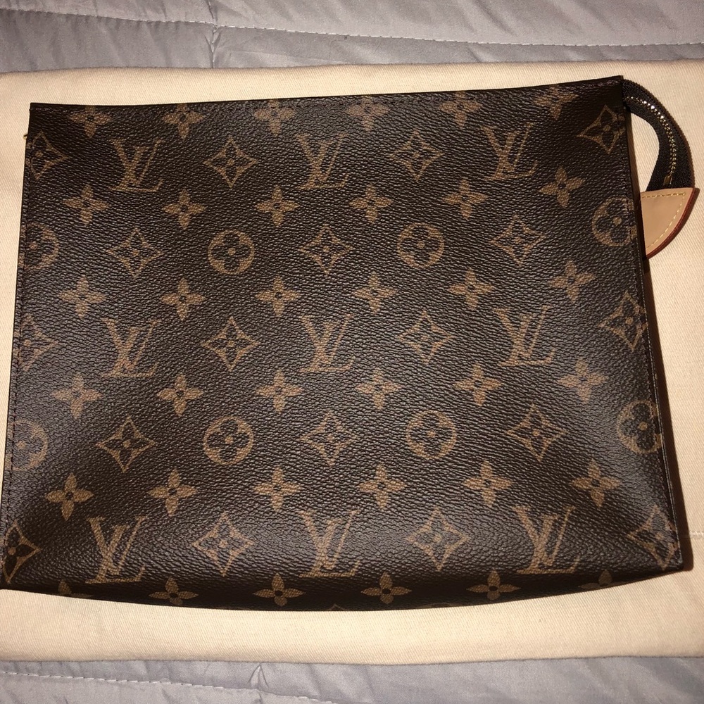 Toiletry 26 Louis Vuitton